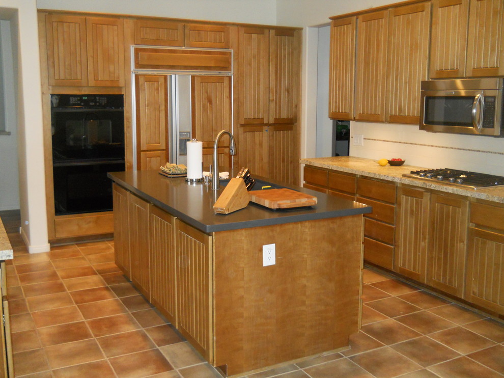 Kitchen - kitchen idea in Phoenix