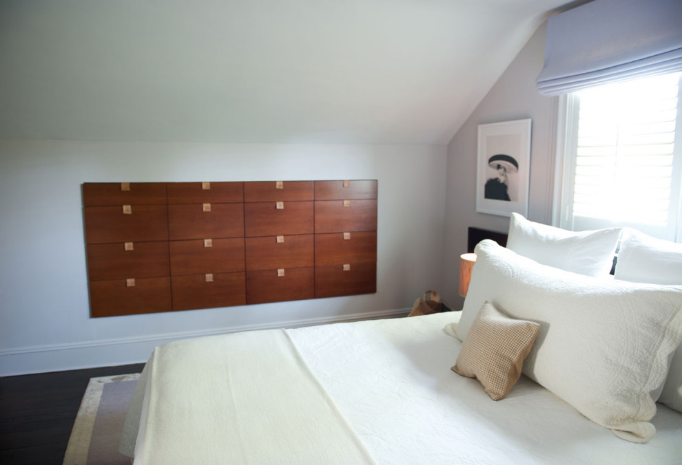 Imagen de dormitorio contemporáneo de tamaño medio sin chimenea
