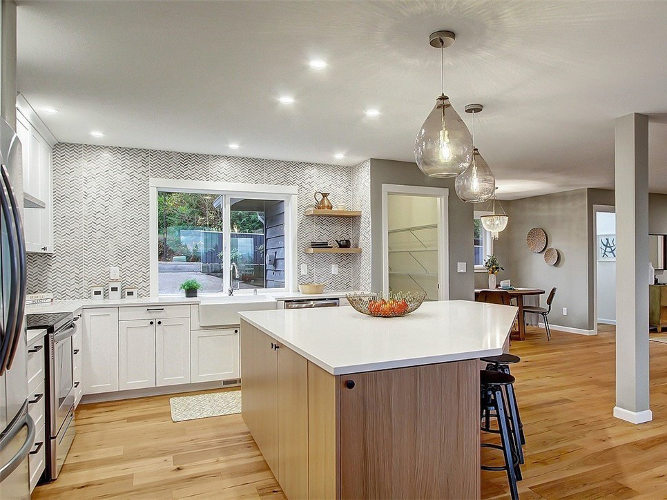 Large contemporary kitchen in Seattle.