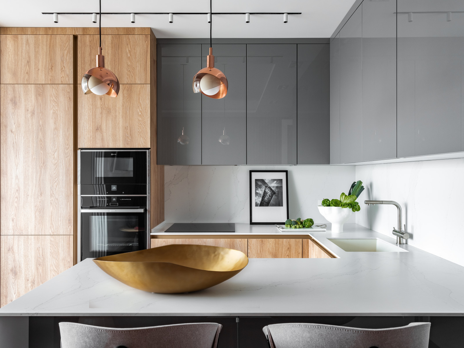 КВАРТИРА НА МОСФИЛЬМОВСКОЙ