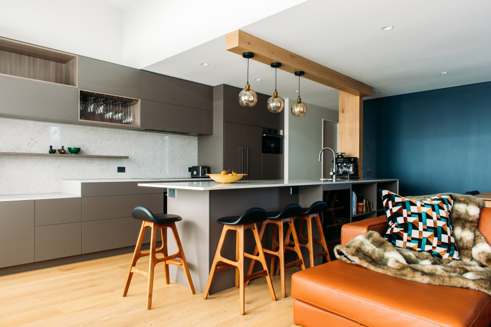 Design ideas for a contemporary kitchen in Wellington.