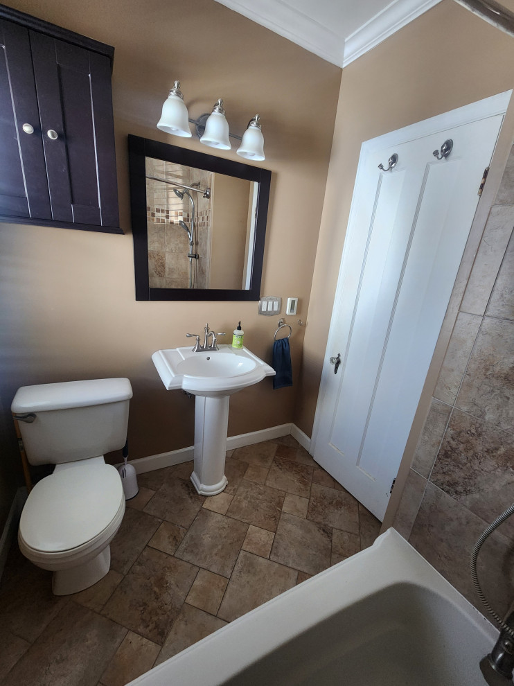 Hillsdale - 1934 Main Bathroom Renovation