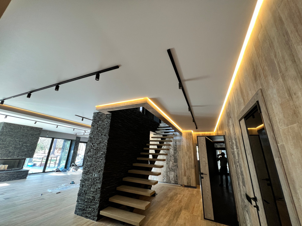 Парящий потолок в Частном Доме. Садки