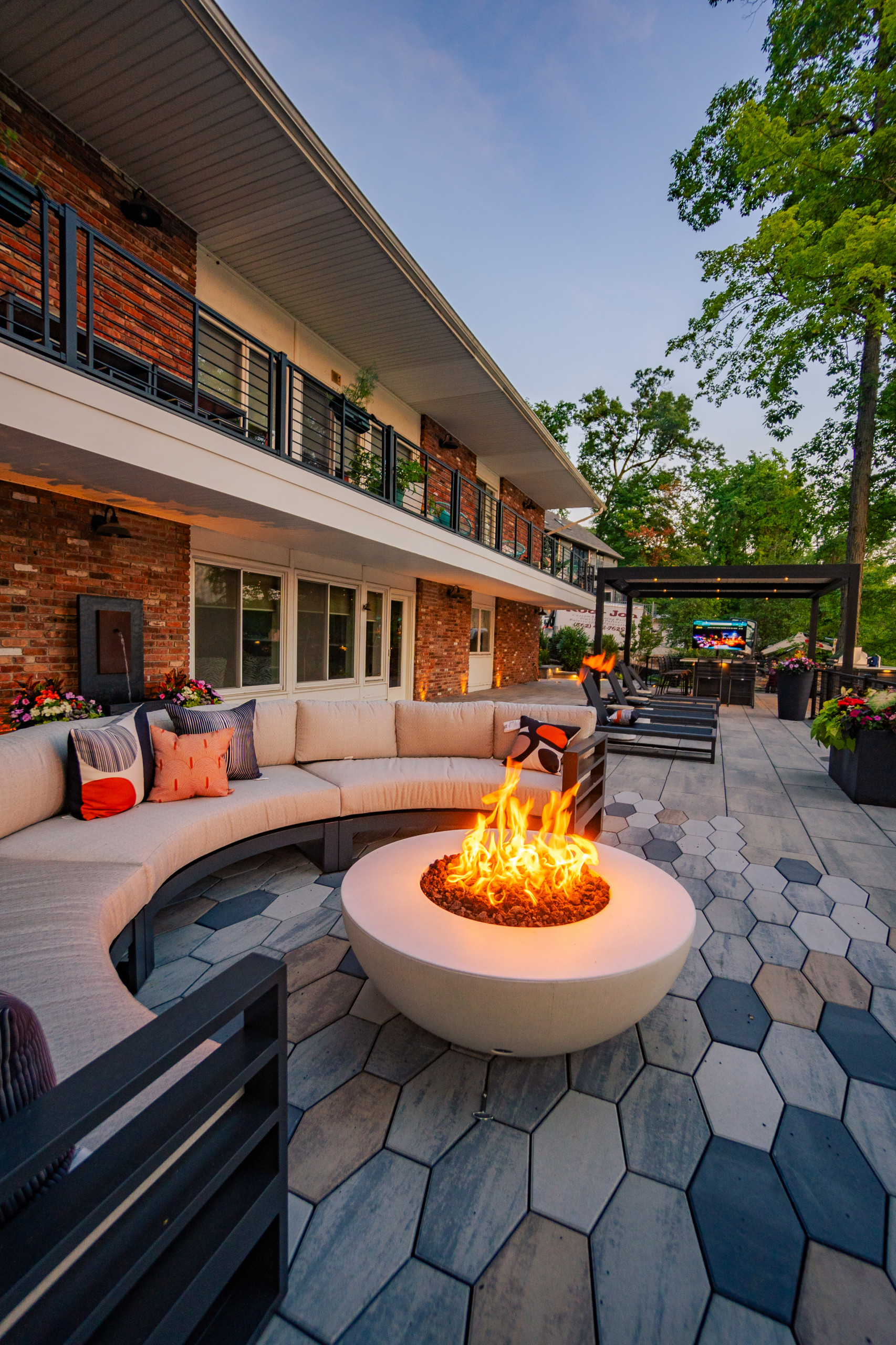 Pines Lake Modern Retreat