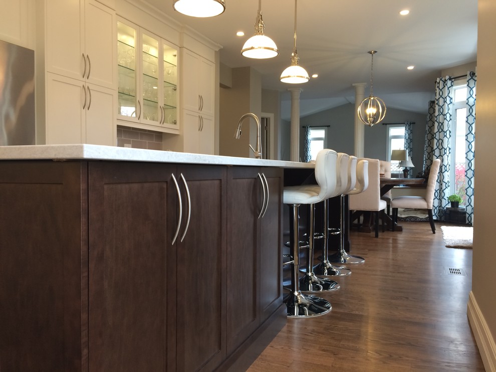 Inspiration for a transitional kitchen remodel in Toronto
