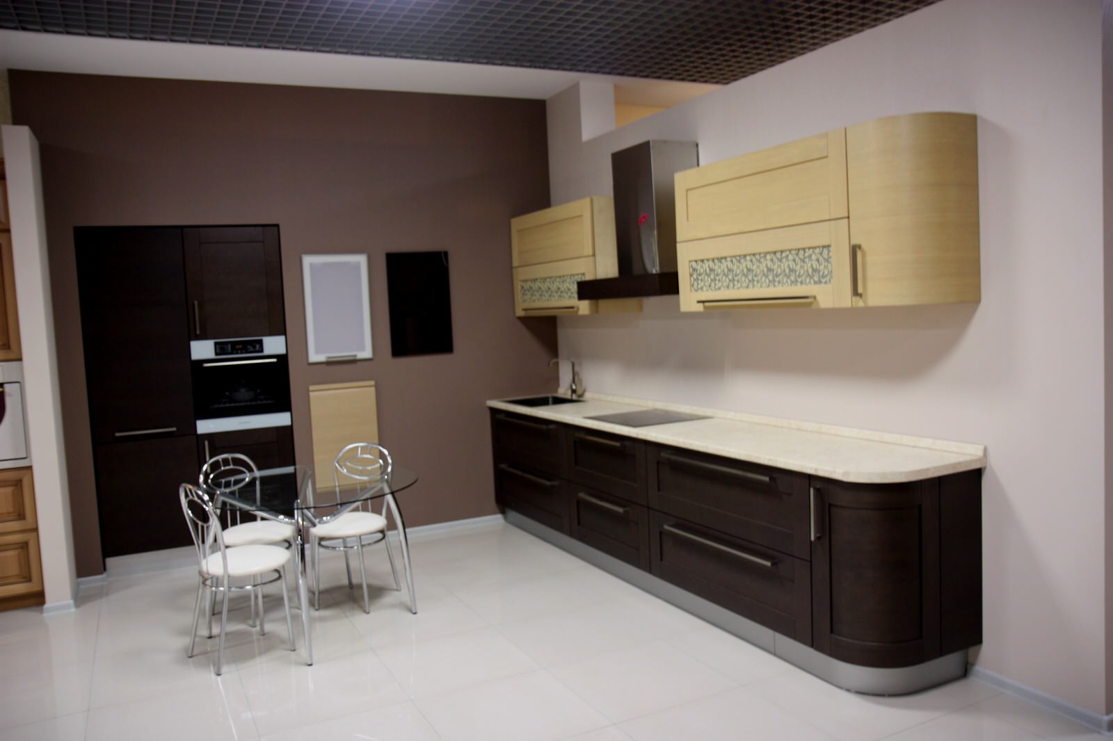 мебельный салон