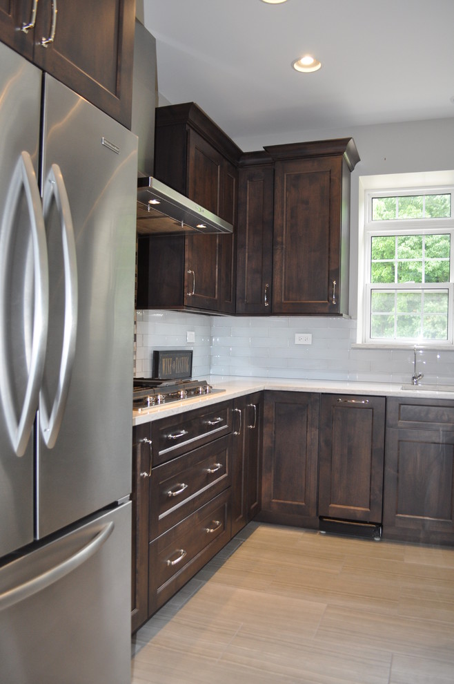 Inspiration for a transitional kitchen remodel in Chicago