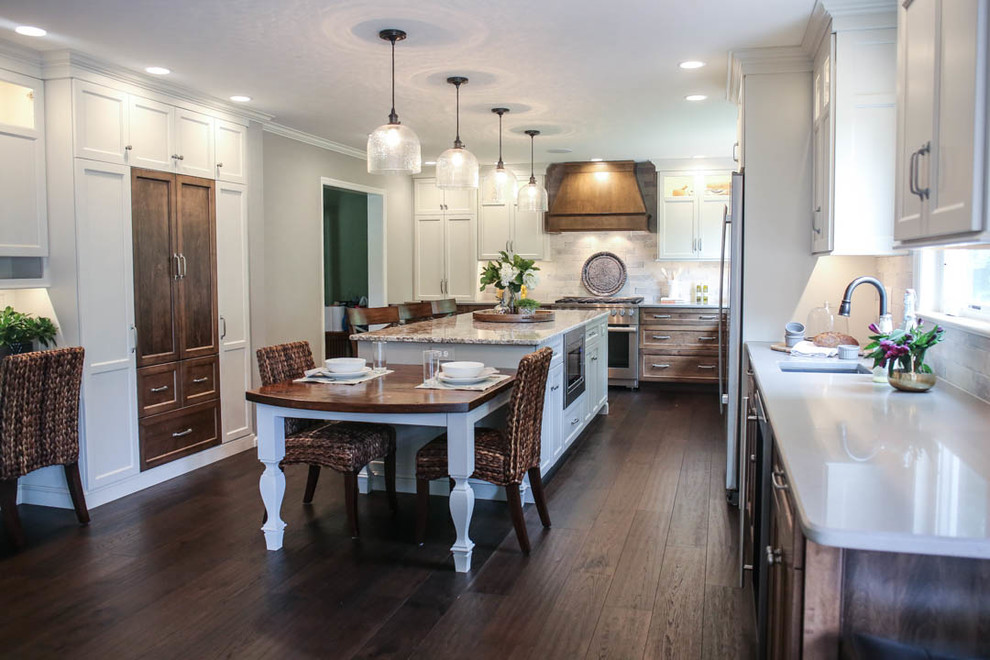 Home design - transitional home design idea
