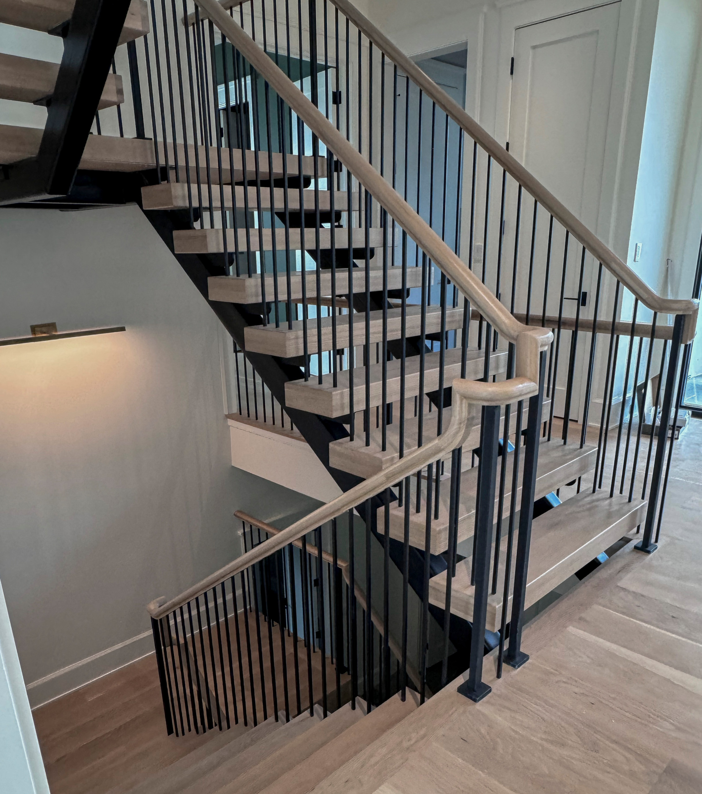 122_Modern Steel & Wood Floating Staircase, Arlington VA 22207