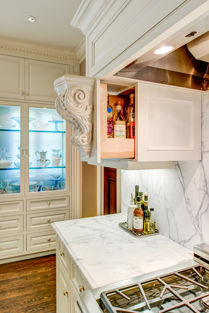 Projects With Shaddle Construction Inc. clasico-cocina