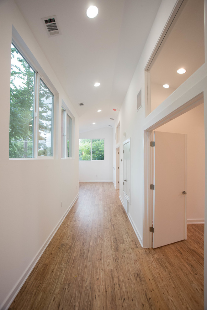 Inspiration for a modern home design remodel in Austin