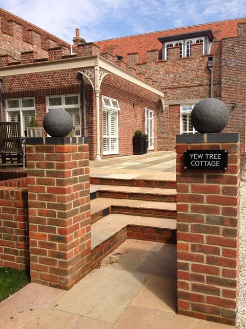 Gary May of Globe Gardens, Berkshire 