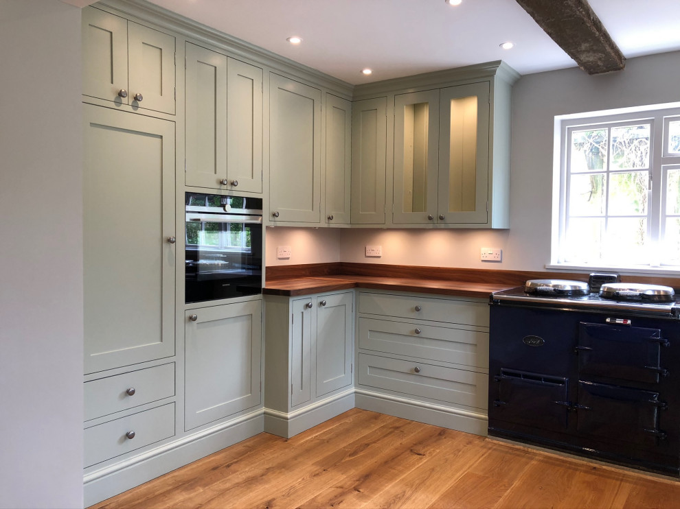 In Frame Shaker Kitchen
