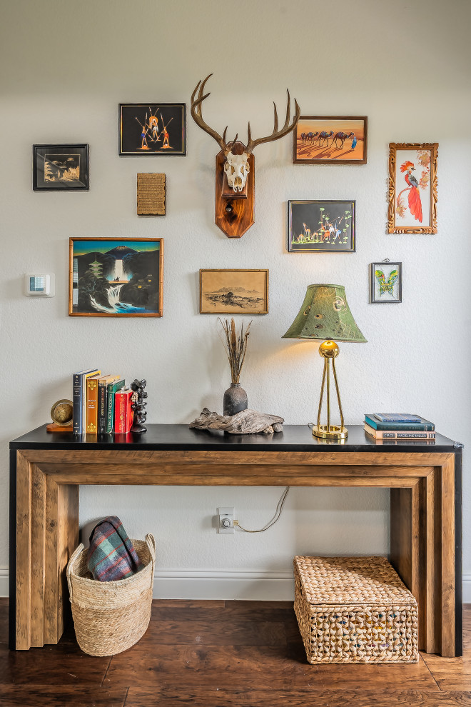Wildwood Entryway and Living Room