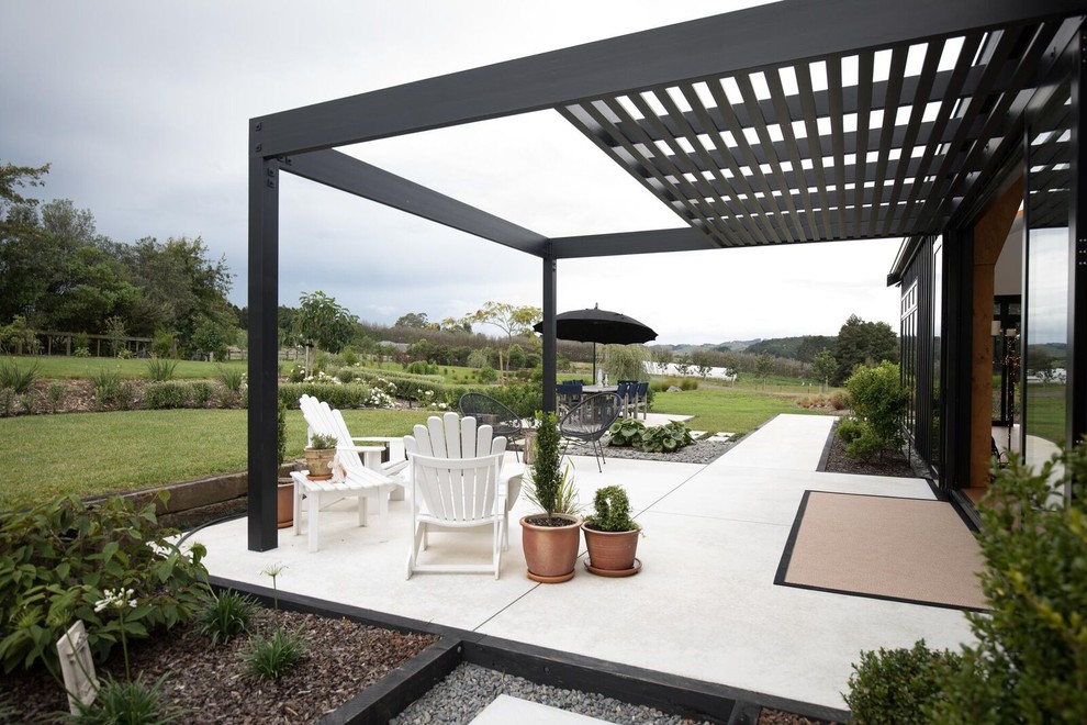 This is an example of a country verandah in Auckland.