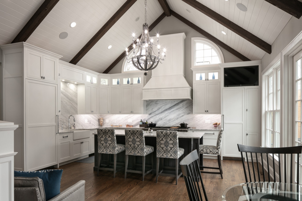 Inspiration for a transitional kitchen remodel in Cincinnati