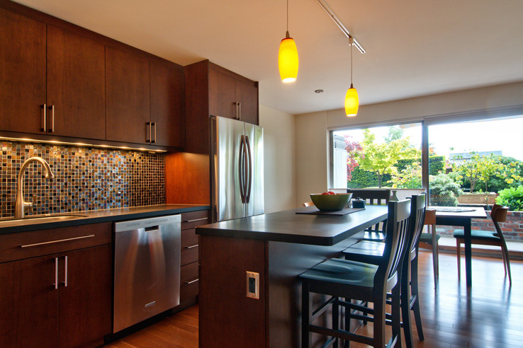 Kitchen - transitional kitchen idea in Seattle