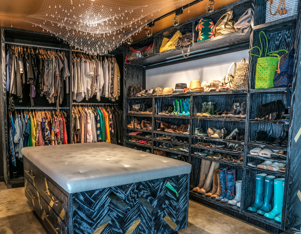 Inspiration for a modern storage and wardrobe in Houston.