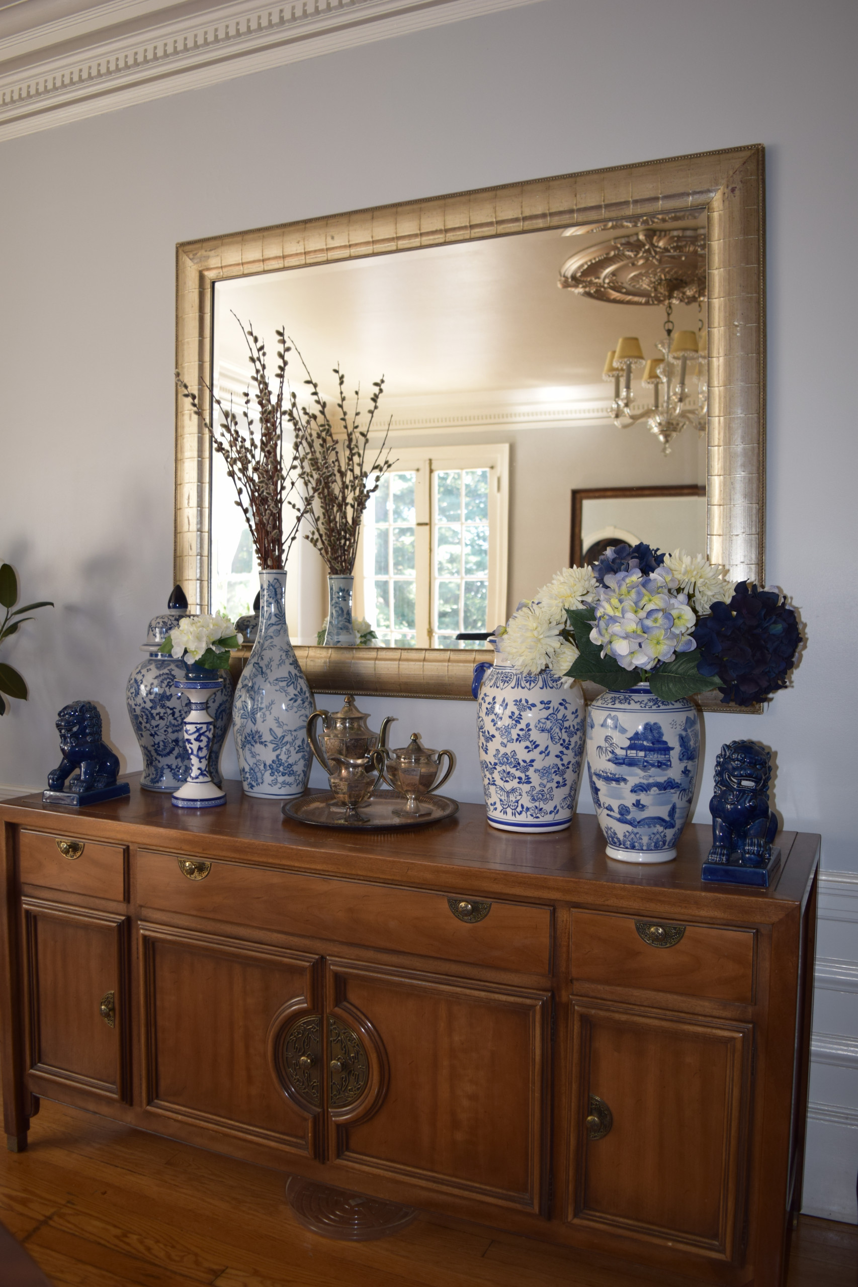 Traditional Dining Room