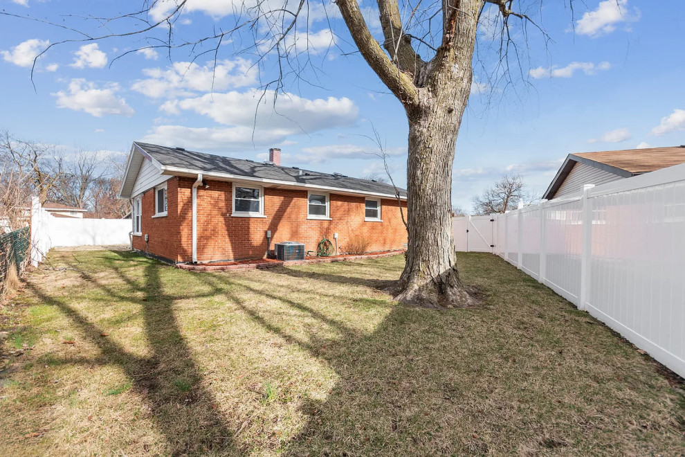 17111 ELM DR - HAZEL CREST