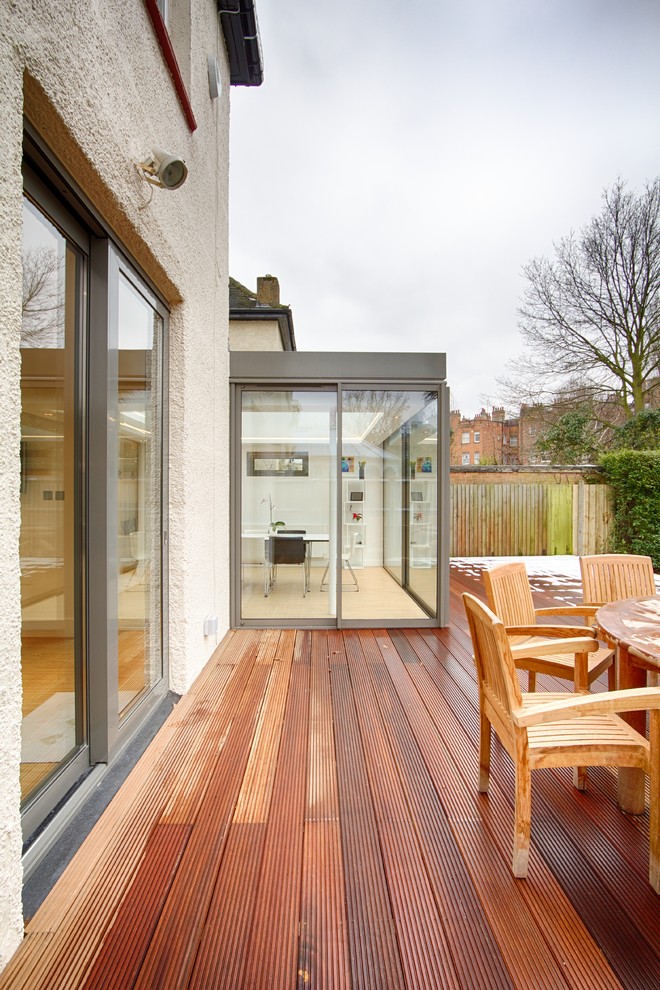 This is an example of a traditional deck in London.