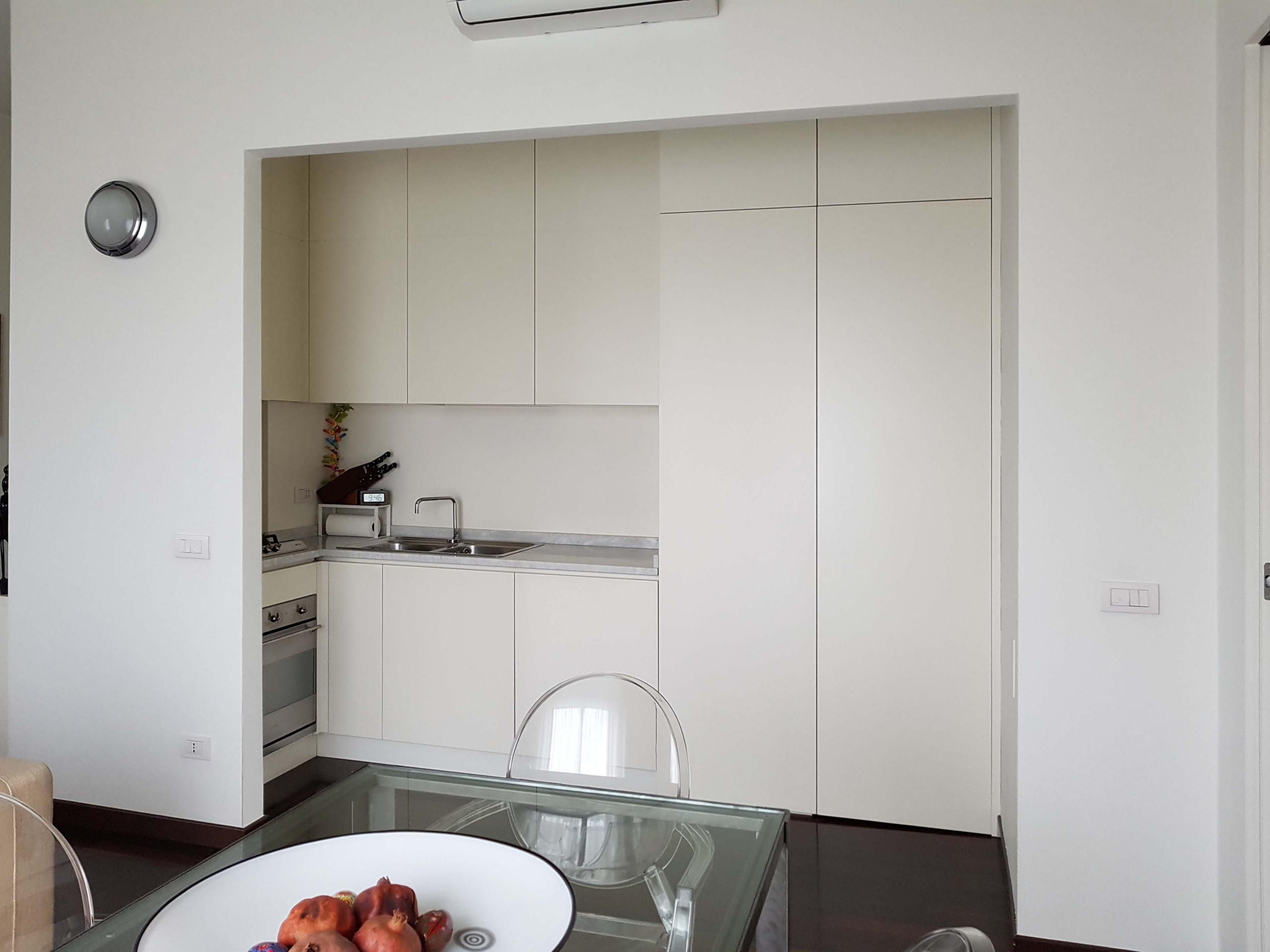 Il bianco bilocale - ristrutturazione a Milano