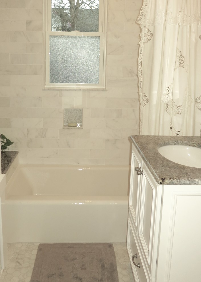 Home design - transitional home design idea in Boston