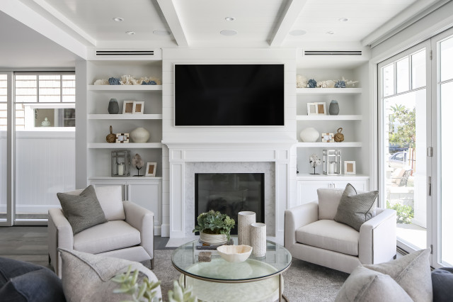 Peninsula Point Traditional costero-sala-de-estar