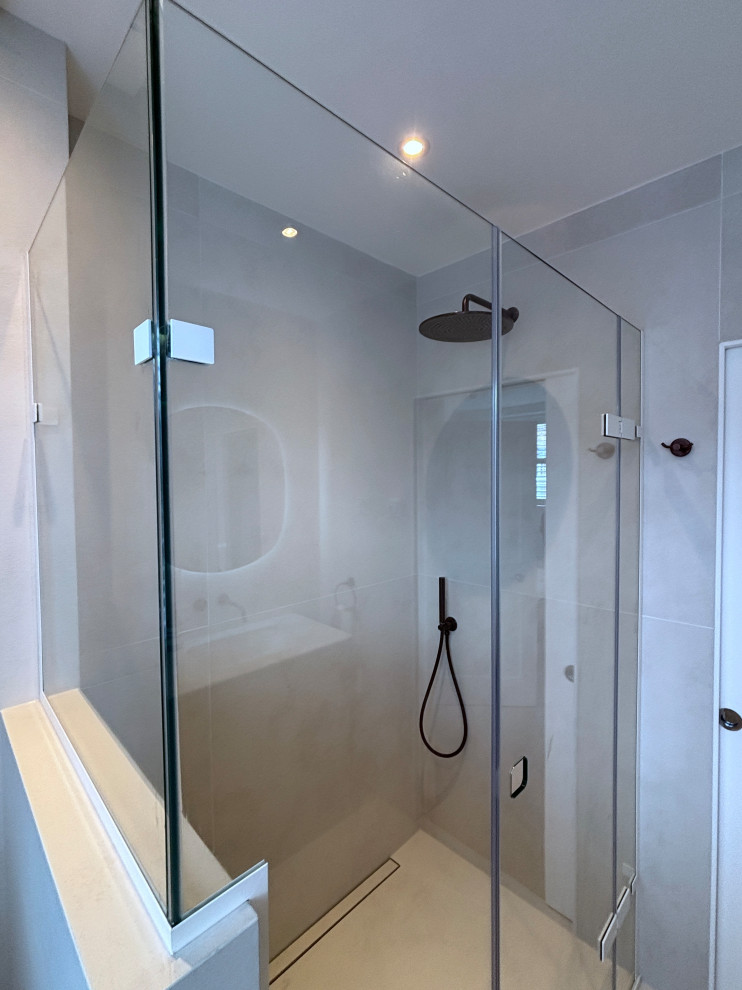 Family bathroom, SW3