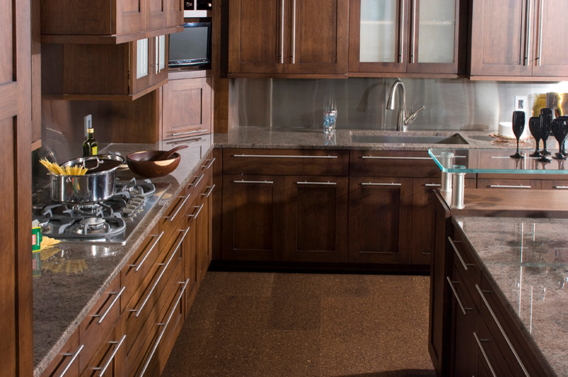 Inspiration for a transitional kitchen remodel in Minneapolis