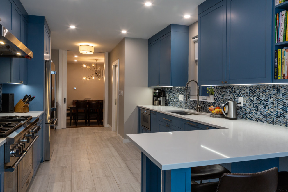 Example of a trendy kitchen design in Baltimore