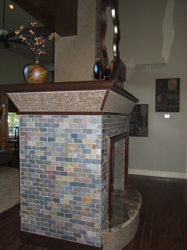 Mountain style entryway photo in Indianapolis