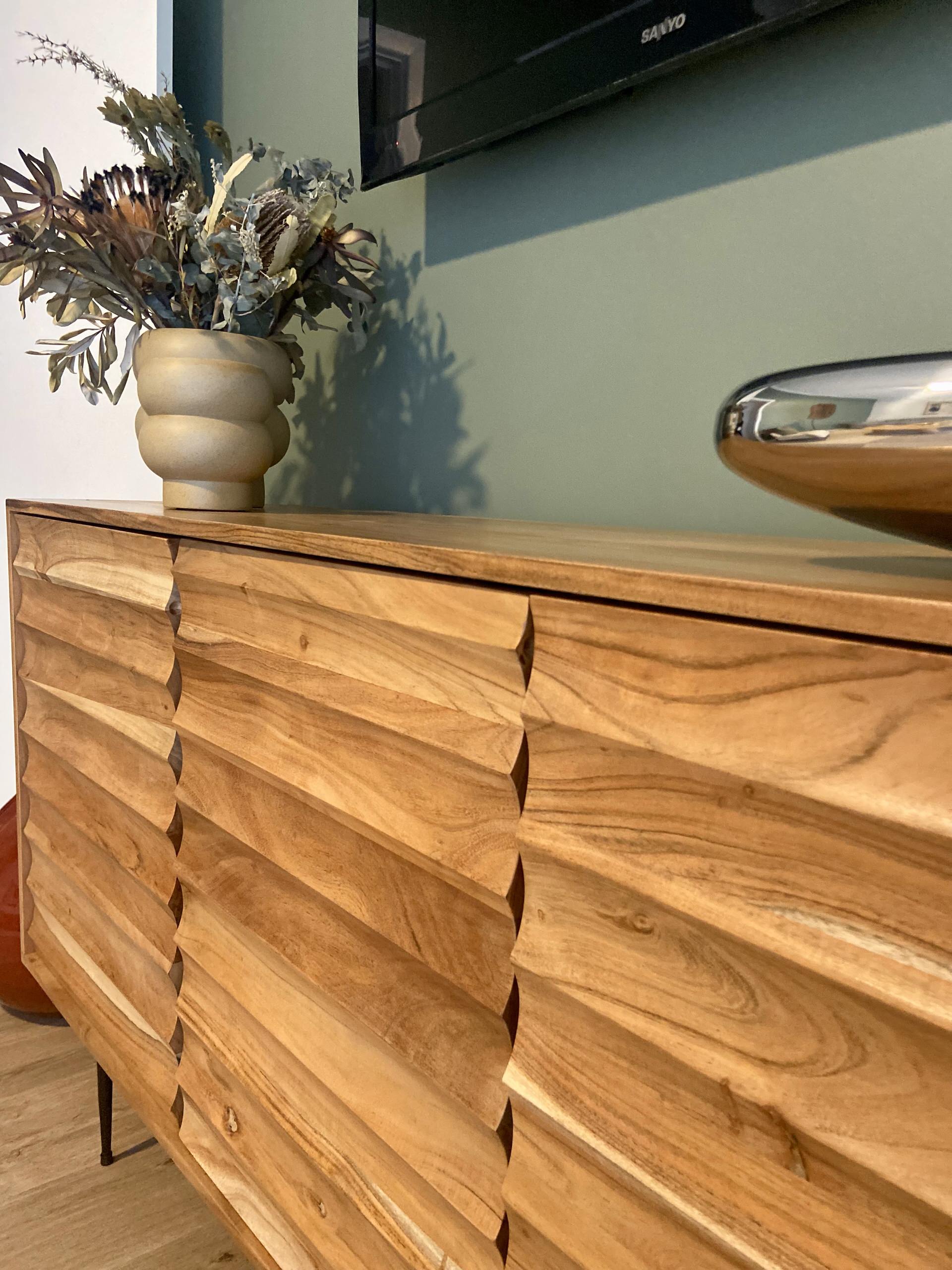 Mid Century Modern meets Contemporary in Marino