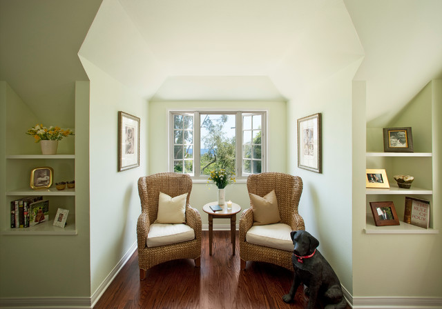 Sitting Nook classico-camera-da-letto