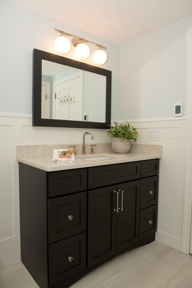 South Shore Colonial Ensuite and Hall Bathroom