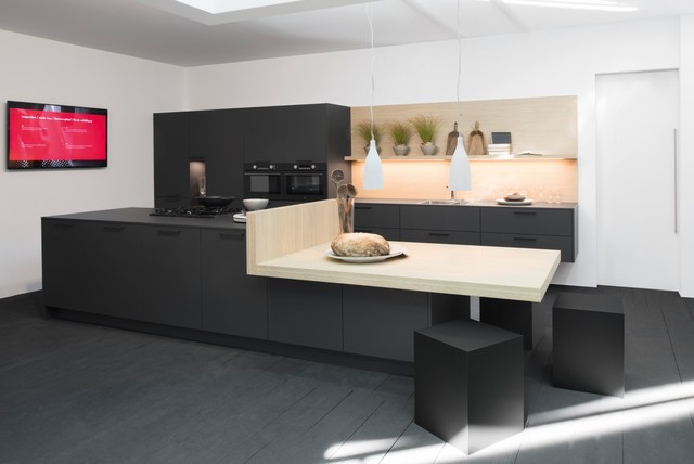 2016 IDEAS -  Black & White kitchen