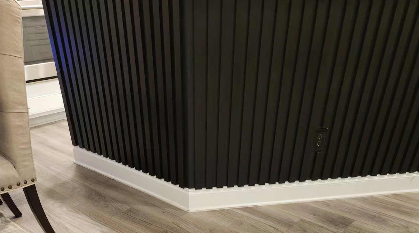 Vertical Black