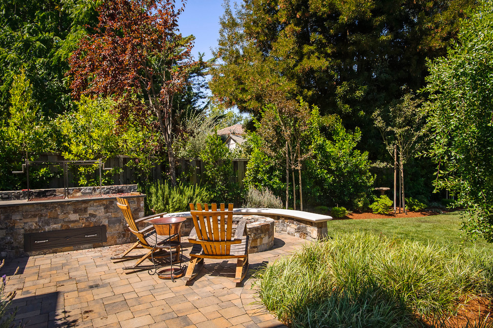Design ideas for a traditional patio in San Francisco with brick pavers.