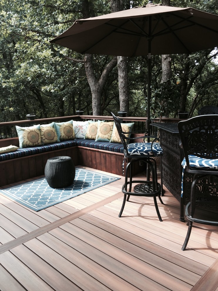 Photo of a traditional backyard deck in Oklahoma City with no cover.