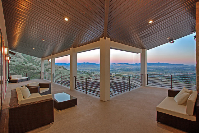 Cinnamon Ridge contemporary-patio