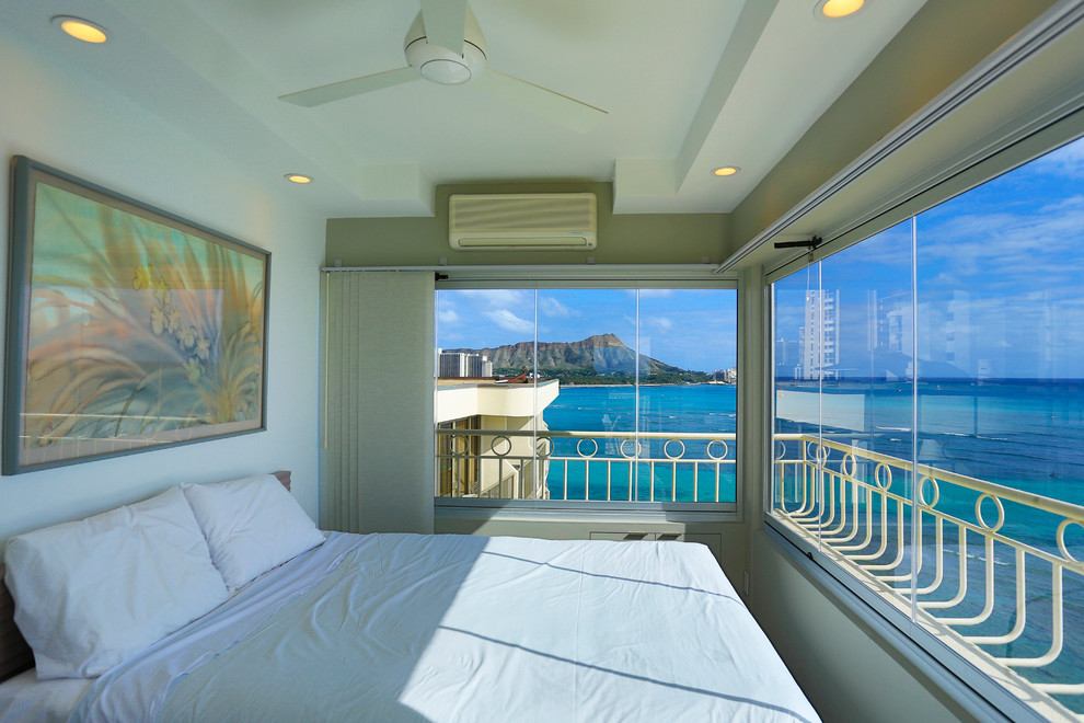 Beach style bedroom in Hawaii.