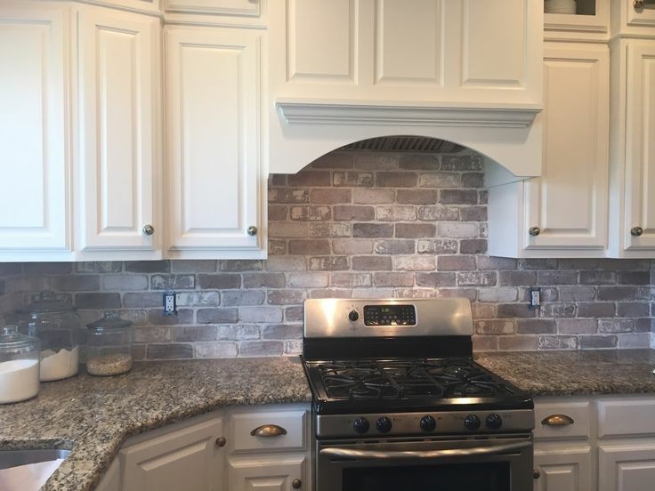Gray brick backslash