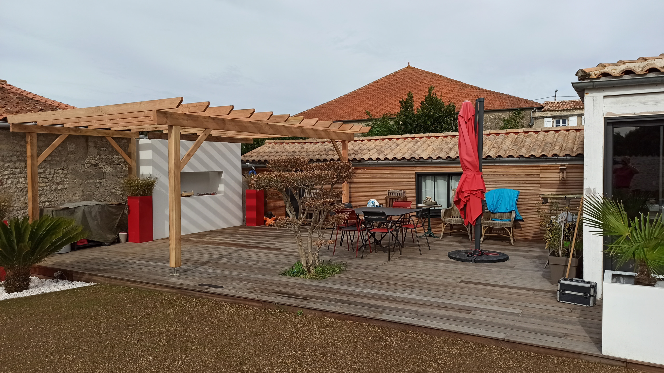 Terrasse et pergola