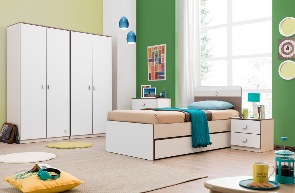Design ideas for a contemporary gender-neutral kids' bedroom in Miami.