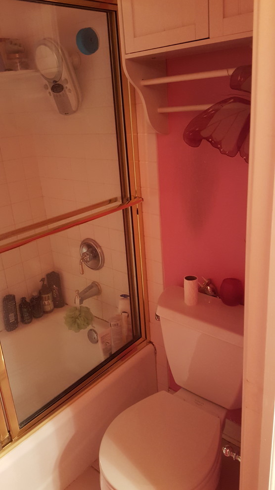 Example of a small transitional home design design in Milwaukee