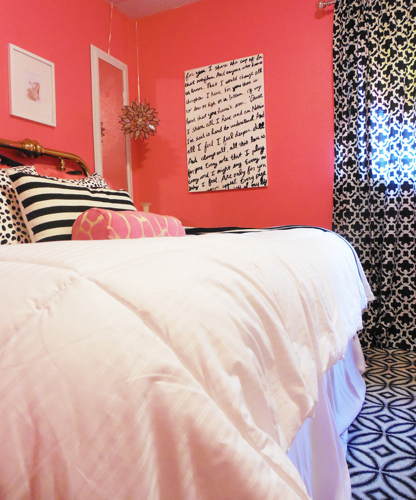This is an example of a bedroom in New Orleans with pink walls.