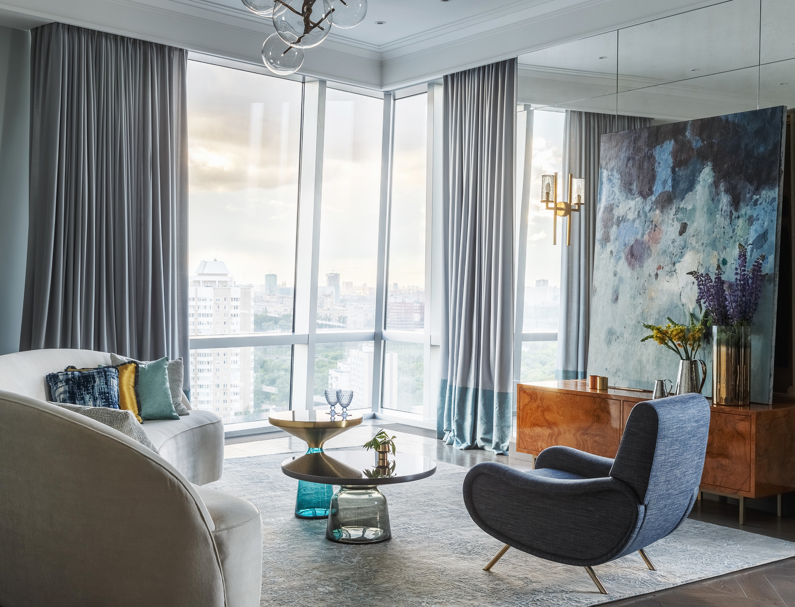 Квартира на Мосфильмовской совместно с Ириной Марченковой