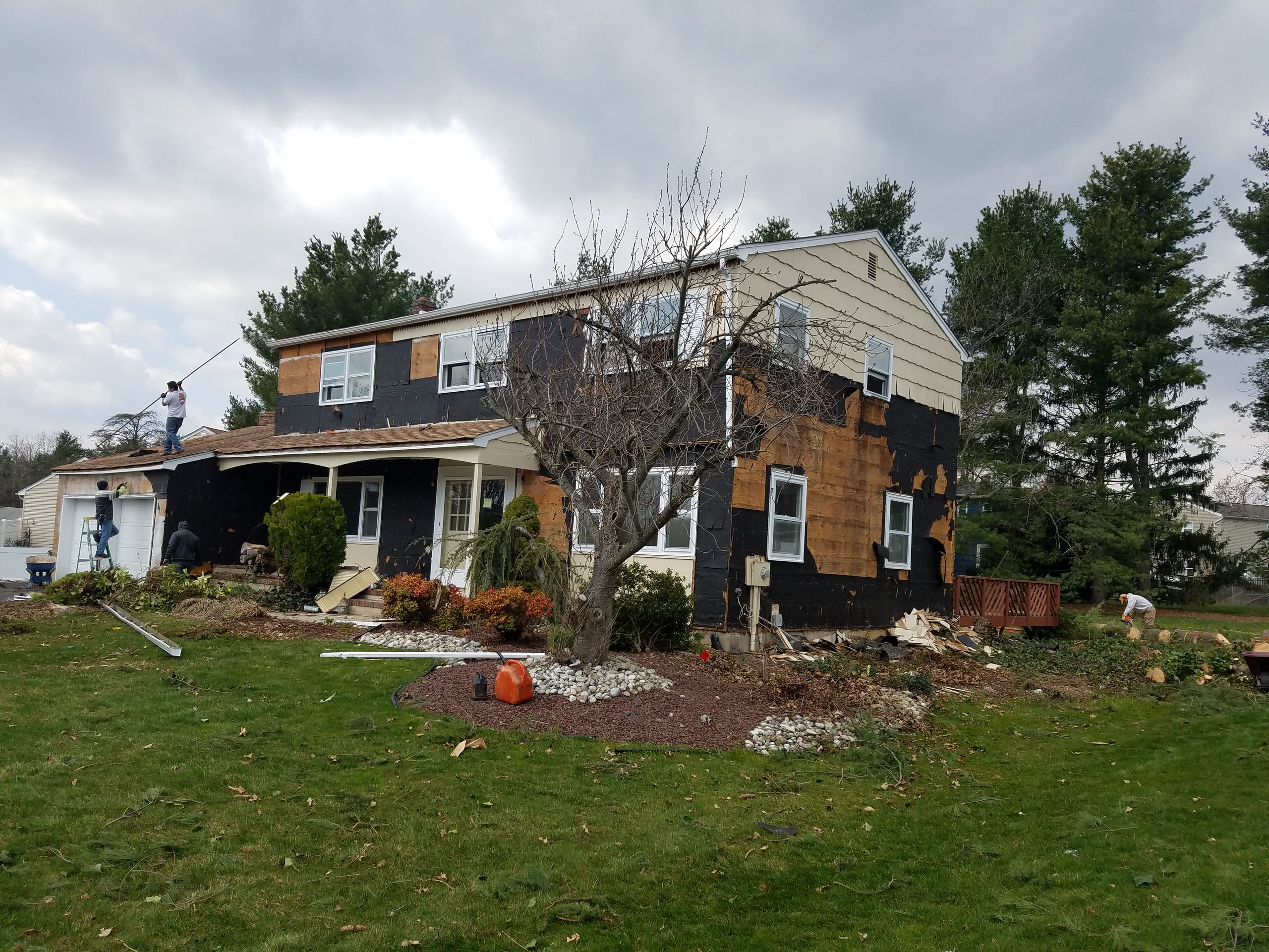 New Windows, Vinyl Siding, and Gutters at Gunpowder Drive in East Brunswick, NJ