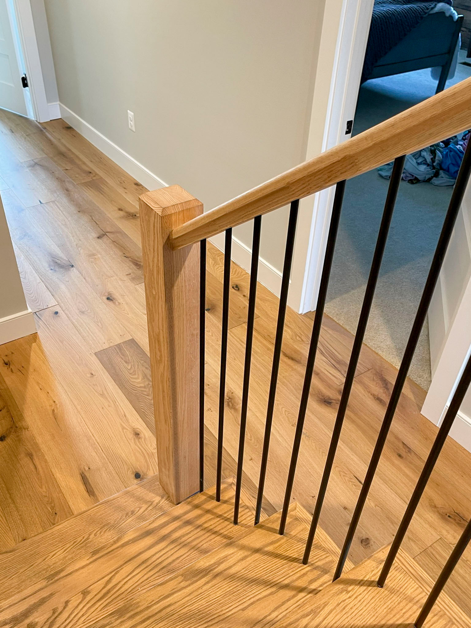102_Straight-Freestanding Stairs/Landing in Barn Style Home, Leesburg VA 20175