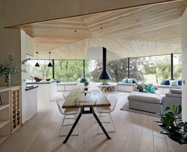 Devon House modern-living-room